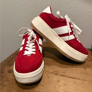 Madden Girl Navida Sneakers